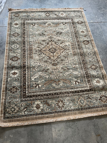 5’7’ Area Rug