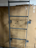 Tri-arc 6 rung fixed ladder