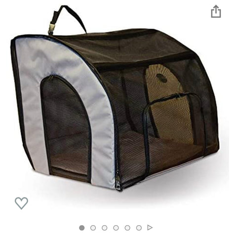 Travel pet carrier
